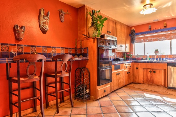 Kitchen using Mexican tile